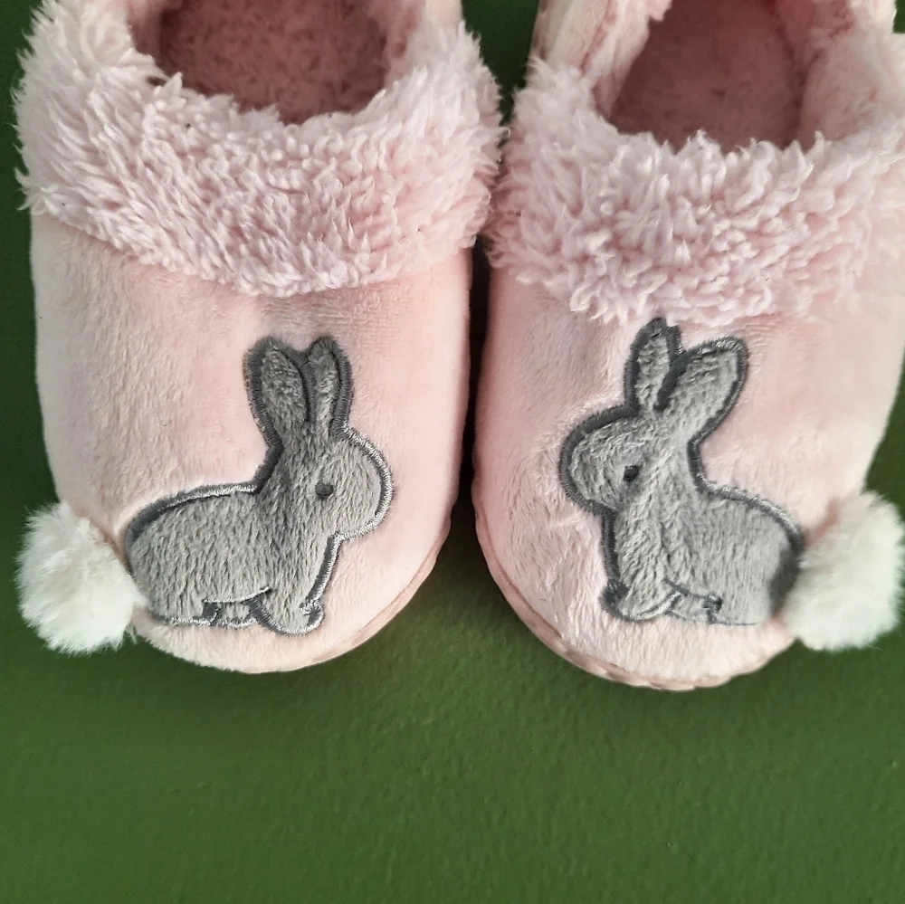 Wonder Nation Pink Fuzzy Bunny Slippers 7-8